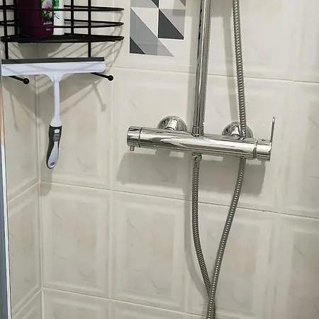 Bel Proche Avec Terrasse - Hilaire De Riez - Fr-1-323-455 *